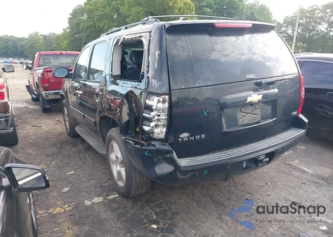 2008 Chevrolet Tahoe Ltz z USA, uszkodzony, nr VIN 1GNFC13088R194195